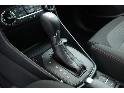 Ford Fiesta 1.0 EcoBoost Hybrid ST-Line X | Winter Pack | Adapt. Cruise | Camera | All Season | Keyless | CarPlay | 17''