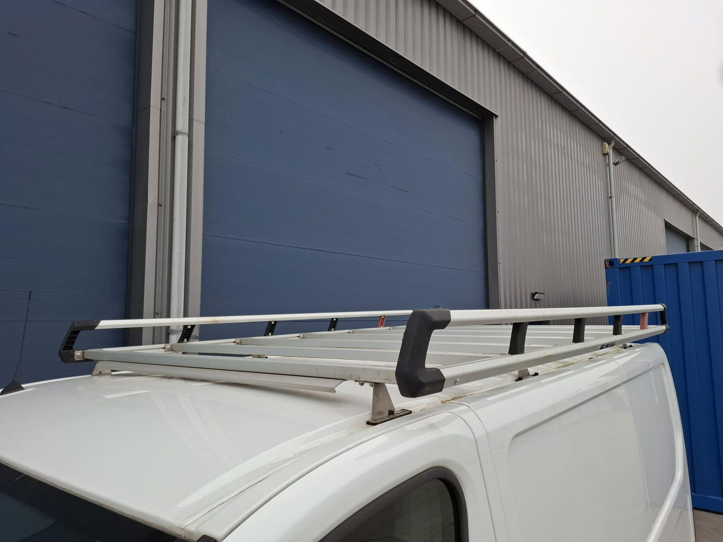 Renault Trafic 2.0 dCi 145 T27 L1H1 Comfort AUTOMAAT / IMPERIAL / NAVI / KASTEN INRICHTING / TREKHAAK