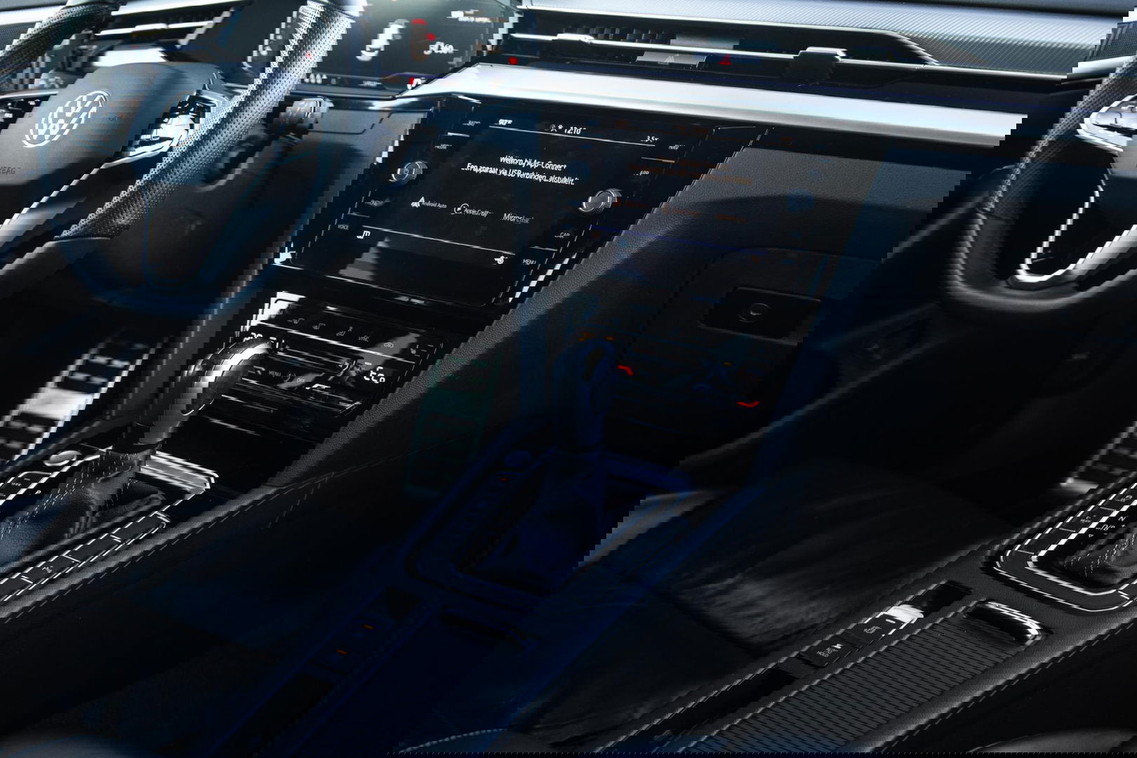 Volkswagen Arteon 1.4 TSI eHybrid R-Line Business CARPLAY / LEER / CAMERA / MEMMORY / LED / STOELVERWARMING