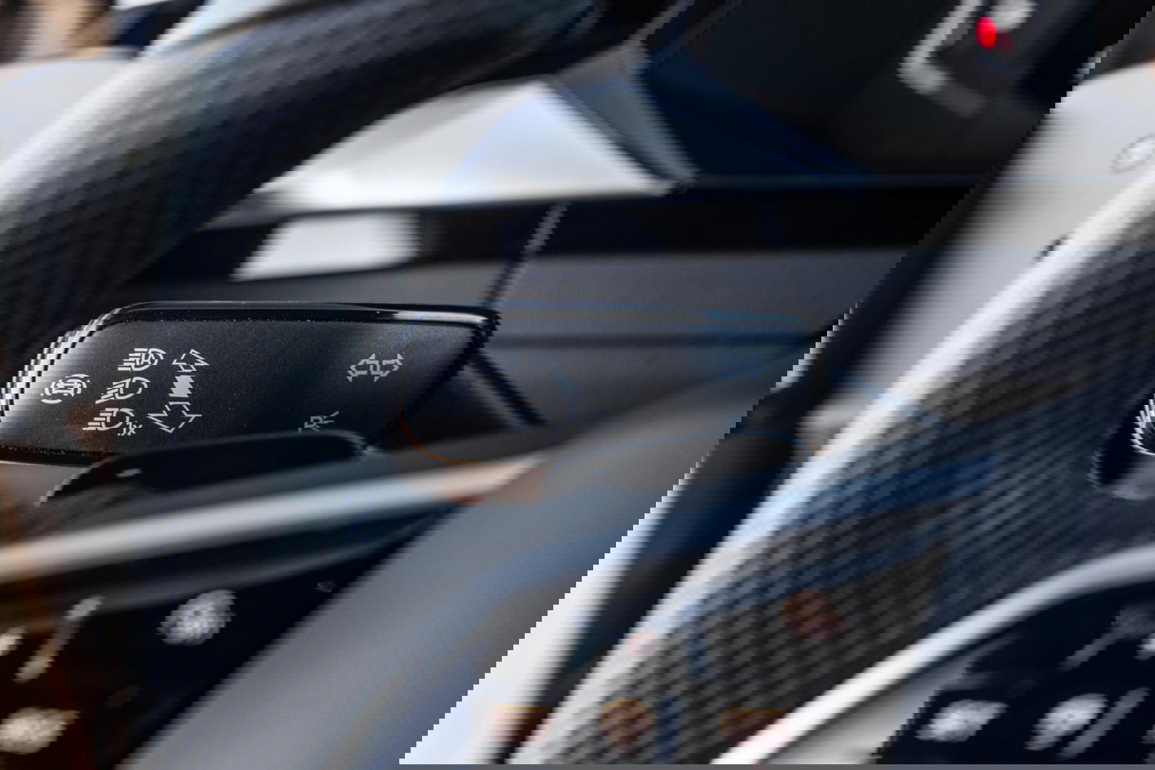 Volkswagen Arteon 1.4 TSI eHybrid R-Line Business CARPLAY / LEER / CAMERA / MEMMORY / LED / STOELVERWARMING