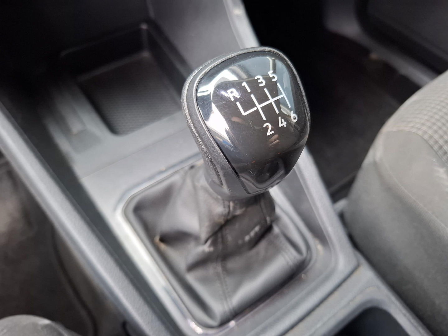 Volkswagen Caddy Cargo 2.0 TDI Comfort AIRCO / CRUISE CONTROLE / PARKEER SENSOREN ACHTER /  EURO 6