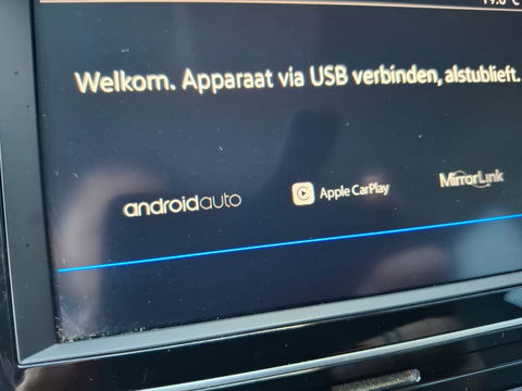 Volkswagen Transporter 2.0 TDI L2H1 30 DC VERLAAGD / SPOILERS IN KLEUR / AIRCO / CRUISE /  DUBBEL CABINE