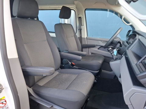 Volkswagen Transporter 2.0 TDI L2H1 30 DC VERLAAGD / SPOILERS IN KLEUR / AIRCO / CRUISE /  DUBBEL CABINE