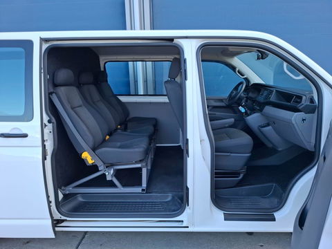 Volkswagen Transporter 2.0 TDI L2H1 30 DC VERLAAGD / SPOILERS IN KLEUR / AIRCO / CRUISE /  DUBBEL CABINE