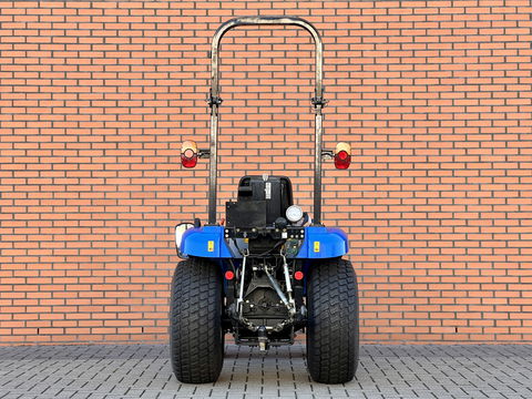 New Holland Boomer 25 | Aftak as voor + achter | Hefinrichting | 4WD | Differentieel slot | Cruise control | 58 uur | nieuw staat | trekhaak |