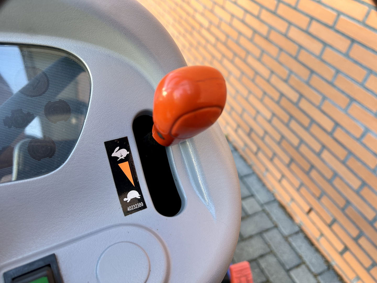 New Holland Boomer 25 | Aftak as voor + achter | Hefinrichting | 4WD | Differentieel slot | Cruise control | 58 uur | nieuw staat | trekhaak |