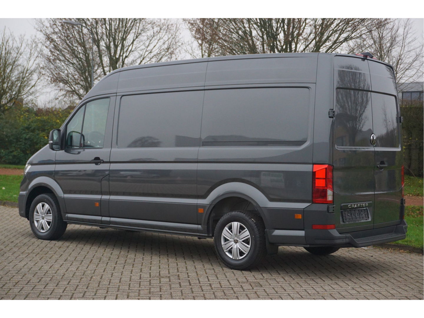 Volkswagen Crafter 35 177PK L3H3 AUT Facelift BPM VRIJ!! 13" Navi, Camera, Gev. Stoel, LED!! NR. 831