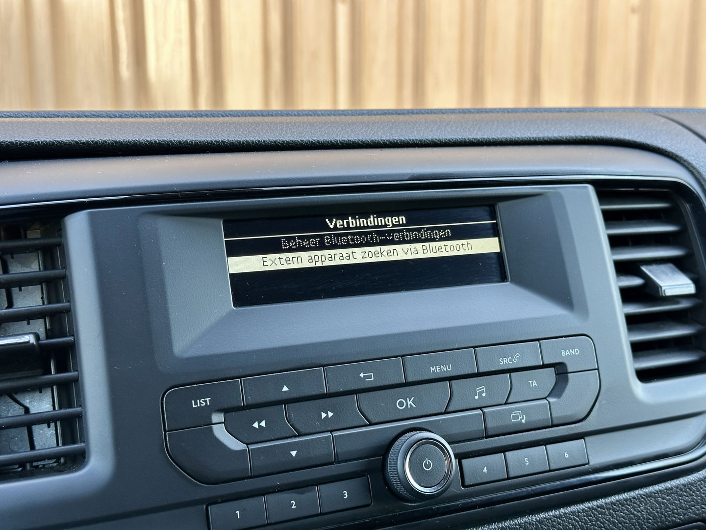 Peugeot Expert 1.5 BlueHDI 100 Standard Premium | Parkeersensoren Achter | Cruise Control | Bluetooth | Trekhaak | Centrale Deurvergrendeling | Airconditioning |