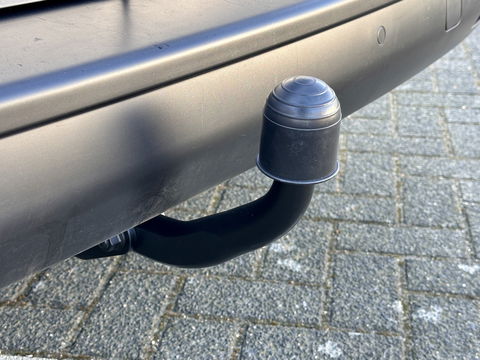 Peugeot Expert 1.5 BlueHDI 100 Standard Premium | Parkeersensoren Achter | Cruise Control | Bluetooth | Trekhaak | Centrale Deurvergrendeling | Airconditioning |