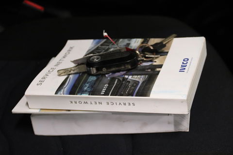 Iveco Daily 35S16V 2.3 L2H2 160PK 3500 KG TREKVERMOGEN EURO 6 Iveco Daily 35S16V 2.3 L2H2 160 PK 3500 KG TREKVERMOGEN EURO 6