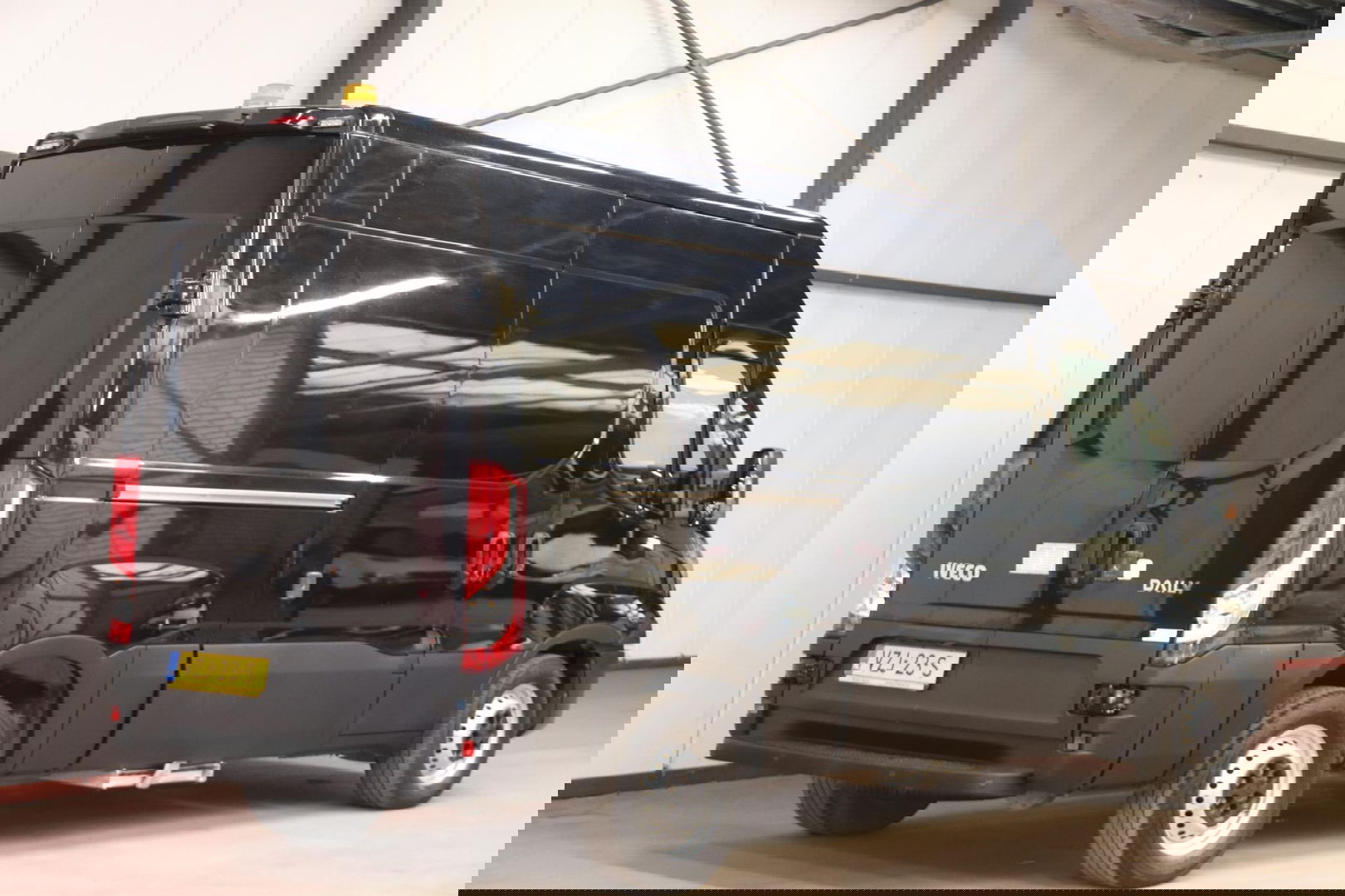 Iveco Daily 35S16V 2.3 L2H2 160PK 3500 KG TREKVERMOGEN EURO 6 Iveco Daily 35S16V 2.3 L2H2 160 PK 3500 KG TREKVERMOGEN EURO 6