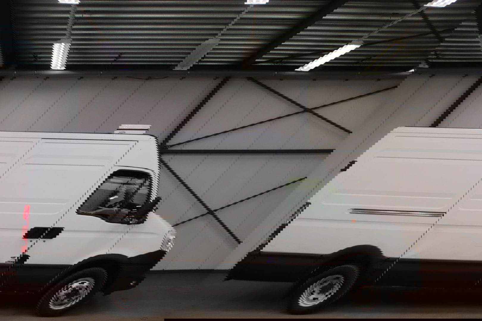 Iveco Daily 40C13V AUTOMAAT KOELWAGEN KOELAUTO