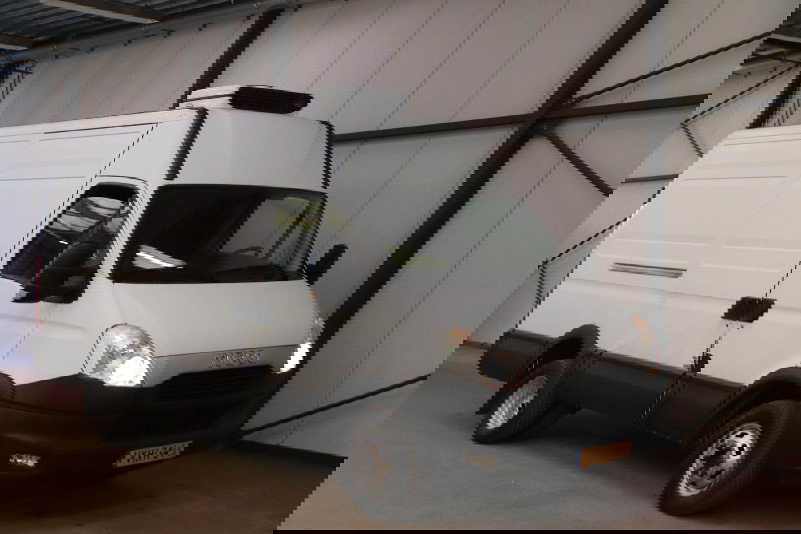 Iveco Daily 40C13V AUTOMAAT KOELWAGEN KOELAUTO