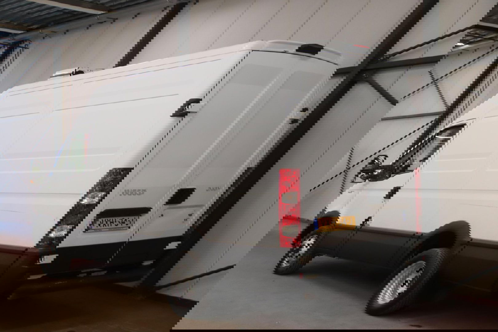 Iveco Daily 40C13V AUTOMAAT KOELWAGEN KOELAUTO