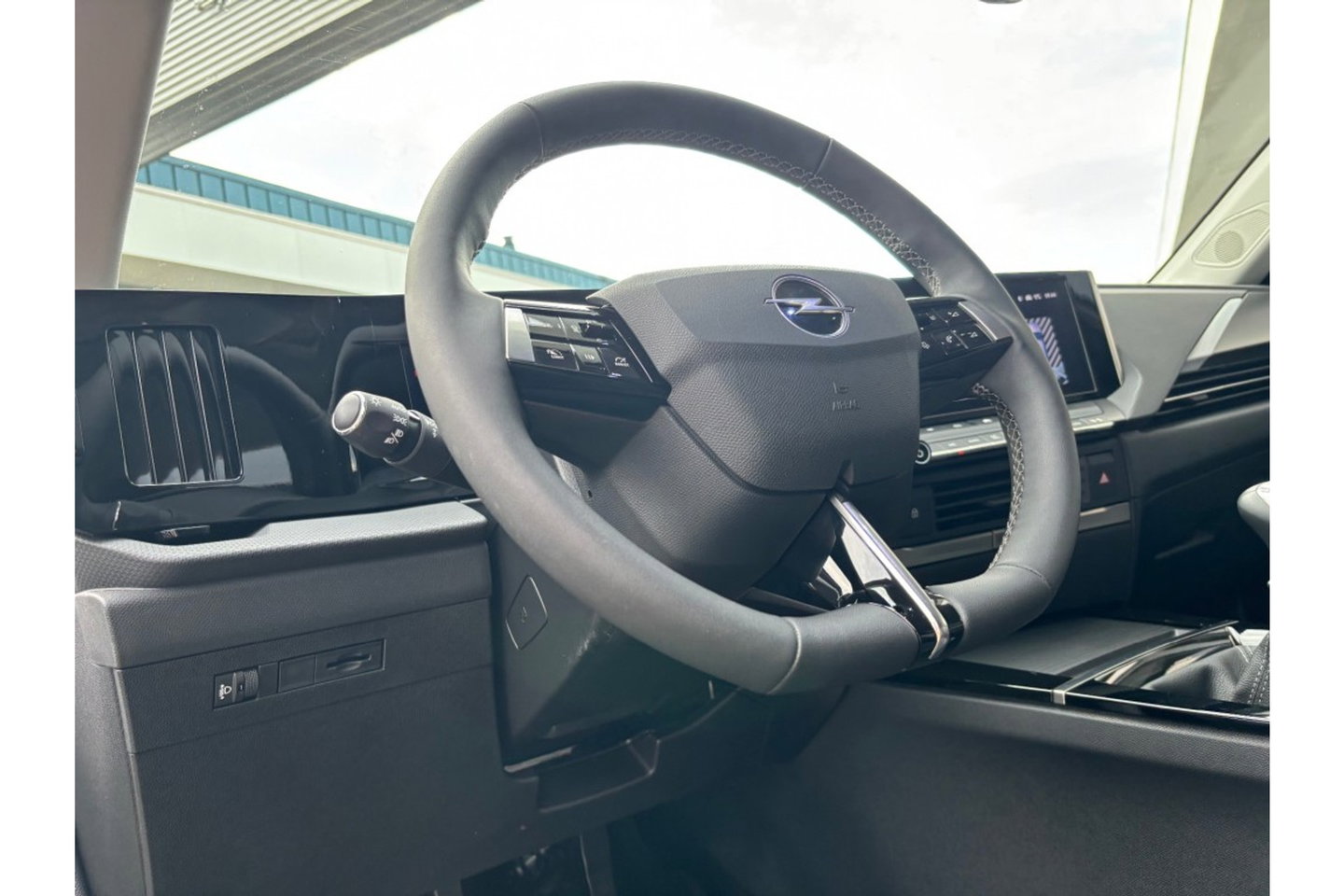 Opel Astra 1.2 TURBO EDITION AIRCO NAVI PDC-CAMERA360GR.