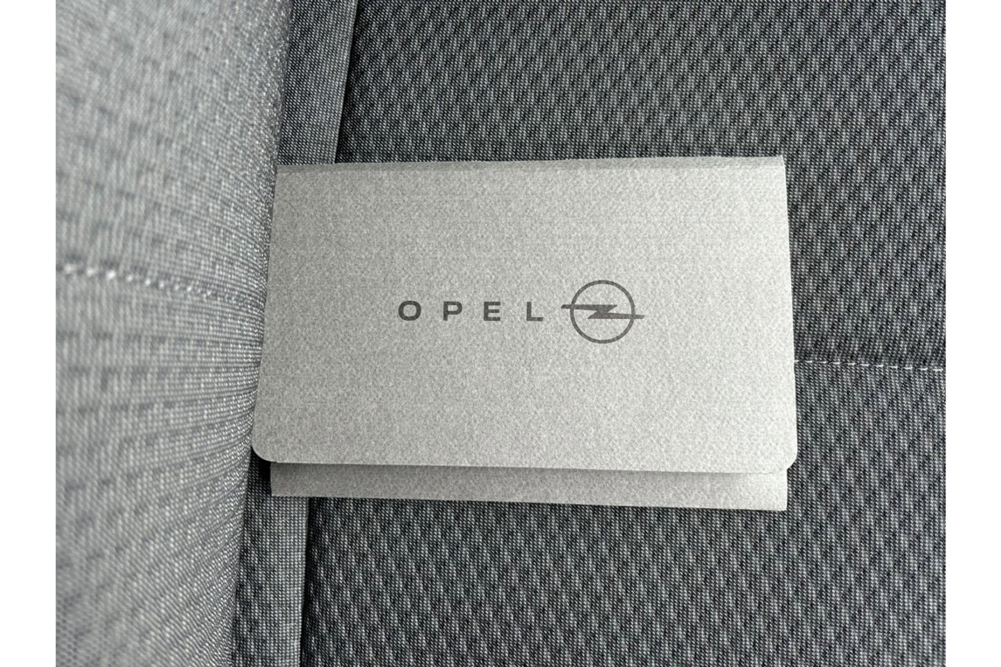 Opel Astra 1.2 TURBO EDITION AIRCO NAVI PDC-CAMERA360GR.