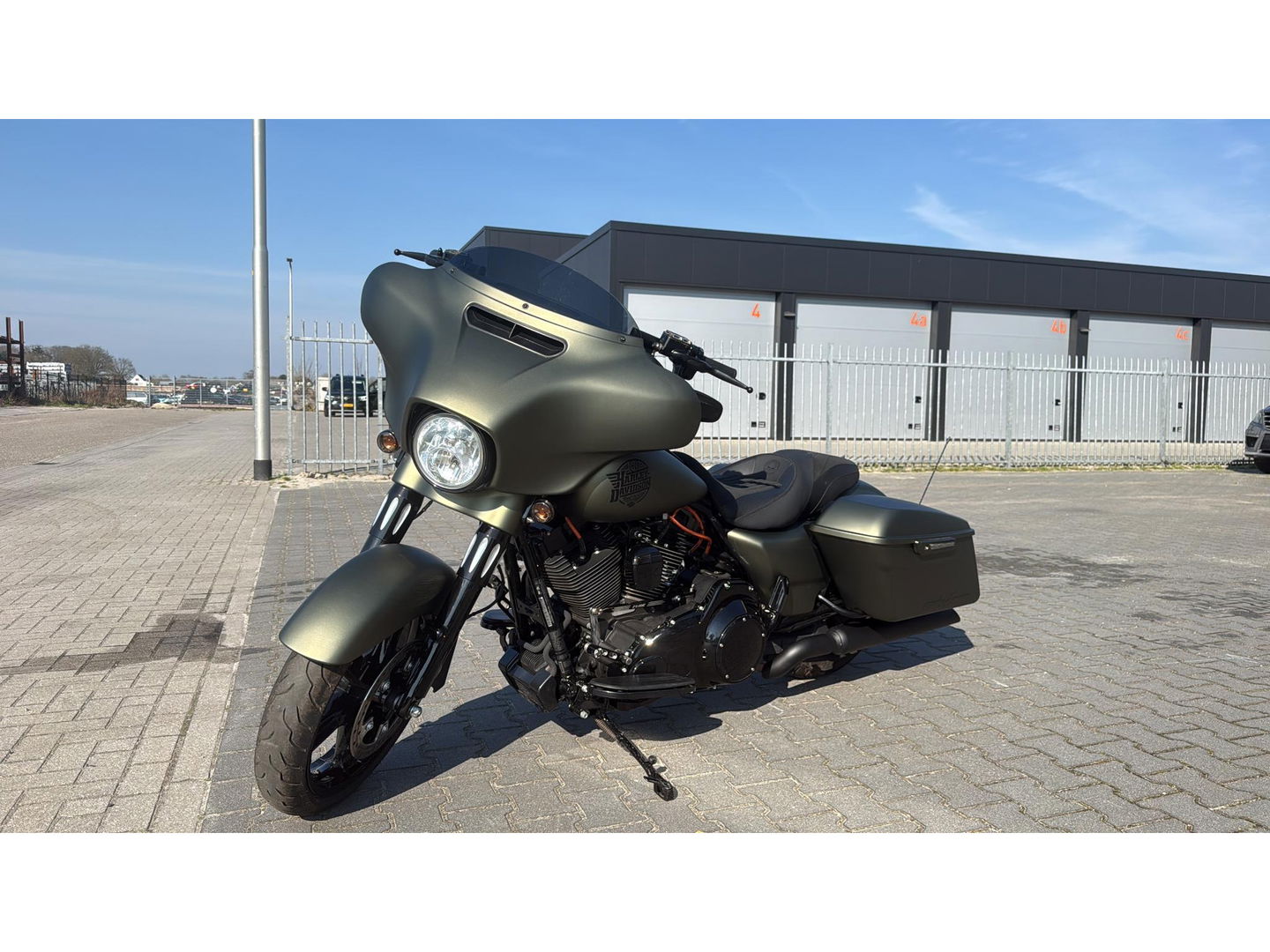 Harley Davidson 103 FLHXS Street Glide Special Streetglide Mat Groen Blackout