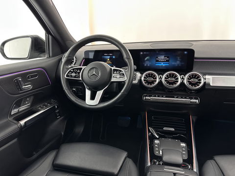 Mercedes-Benz GLB 200 Business Solution Luxury (INCL-BTW) *PANO | LEATHER | FULL-LED | AMBIENTLIGHT | HEATED-SPORTSEATS | WIDESCREEN-DIGICOCKPIT | DAB+ | NAVI-FULLMAP | CAMERA | PRIVACYGLASS | LANE-ASSIST | DYNAMIC-SELECT | 18'