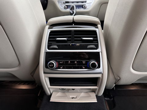 BMW 7 Serie 745Le (Plug-in) (INCL-BTW) *PANO | EXCLUSIV-NAPPA-LEATHER | LASER-LED | HEAD-UP | BLIND-SPOT | MEMORY-PACK | DIGI-COCKPIT | KEYLESS | DAB+ | CAMERA | COMFORT-SEATS | AMBIENT-LIGHT | DAB | CARPLAY | 18''ALU*