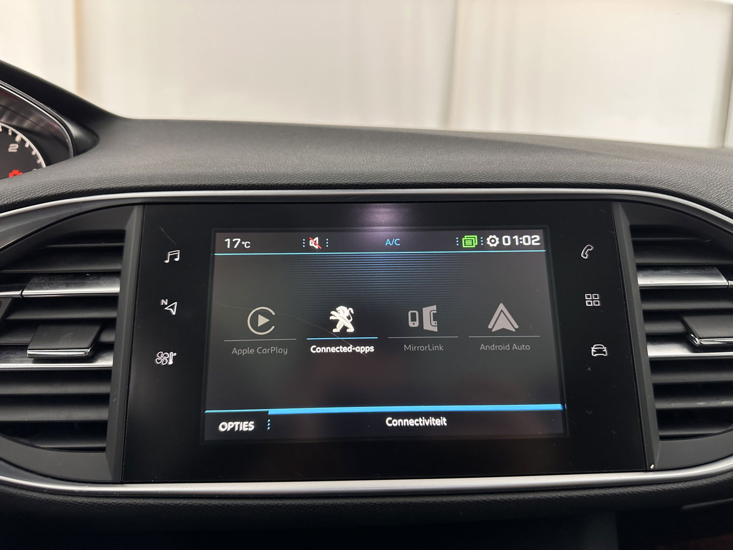 Peugeot 308 SW 1.6 BlueHDI Blue Lease Premium *BROKEN TIMING BELT* Aut. *PANO | LEATHER | FULL-LED | SPORT-SEATS | CAMERA | KEYLESS | NAVI-FULLMAP | ECC | PDC | CRUISE | 18''ALU | TOWBAR*