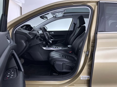 Peugeot 308 SW 1.6 BlueHDI Blue Lease Premium *BROKEN TIMING BELT* Aut. *PANO | LEATHER | FULL-LED | SPORT-SEATS | CAMERA | KEYLESS | NAVI-FULLMAP | ECC | PDC | CRUISE | 18''ALU | TOWBAR*