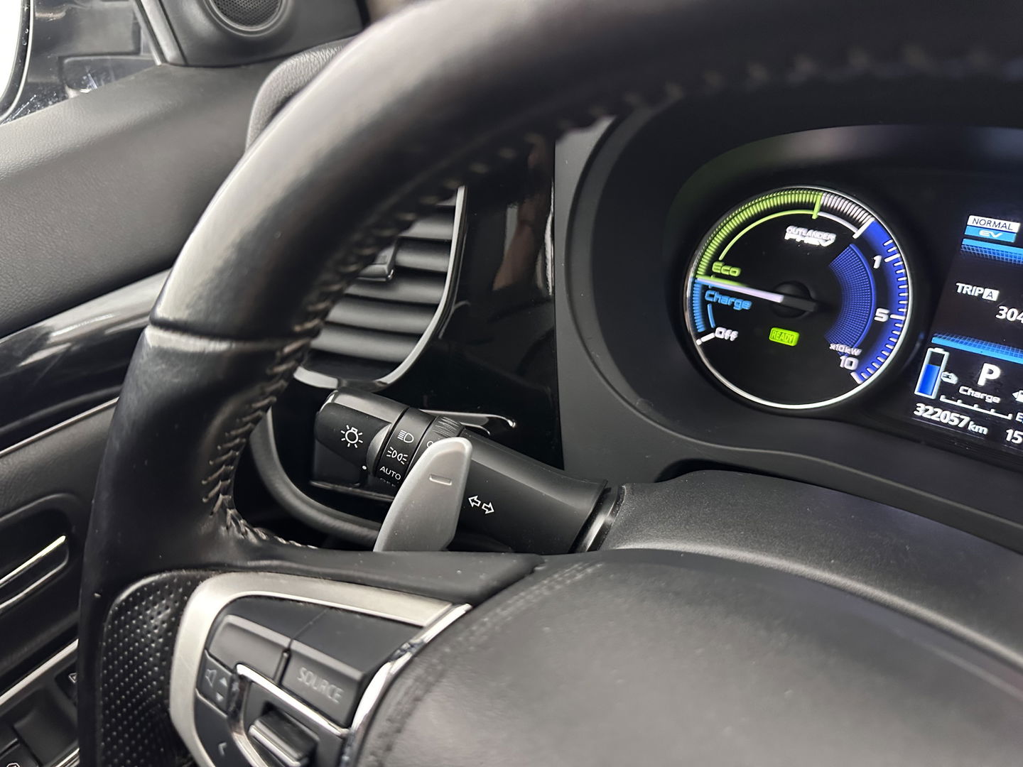 Mitsubishi Outlander 2.4 PHEV Intense (Plug-in) (INCL-BTW) *LEATHER-MICROFIBRE | FULL-LED | KEYLESS | BLINDSPOT | CAMERA | HEATED-COMFORTSEATS | ECC | SHIFTPADDLES | PDC | CRUISE | PRIVACY-GLASS | DAB | TOWBAR | CARPLAY | 18''ALU*