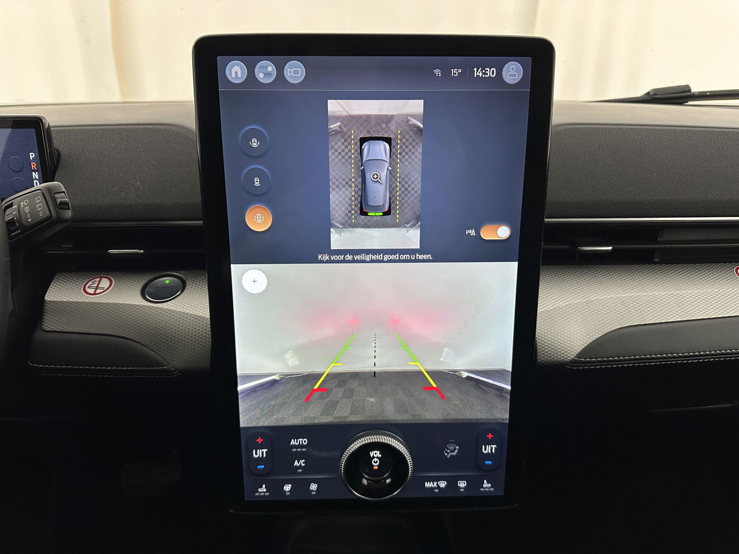 Ford Mustang Mach-E RWD 75 kWh [ 3-Fase ] {SOH-84%} (INCL.BTW) *LEATHER | FULL-LED | DAB | DIGI-COCKPIT | KEYLESS | NAVI-FULLMAP | CARPLAY | HEATED-COMFORTSEATS | TOPVIEW | ADAPTIVE-CRUISE | PRIVACY-GLASS | 18'' ALU*