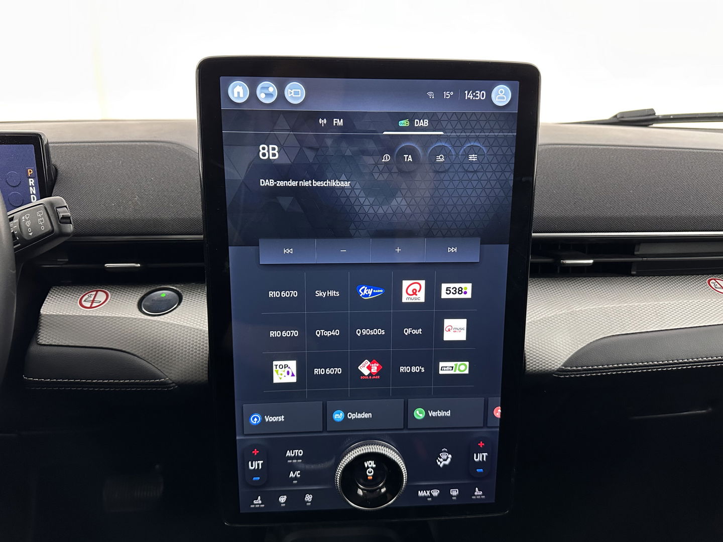 Ford Mustang Mach-E RWD 75 kWh [ 3-Fase ] {SOH-84%} (INCL.BTW) *LEATHER | FULL-LED | DAB | DIGI-COCKPIT | KEYLESS | NAVI-FULLMAP | CARPLAY | HEATED-COMFORTSEATS | TOPVIEW | ADAPTIVE-CRUISE | PRIVACY-GLASS | 18'' ALU*