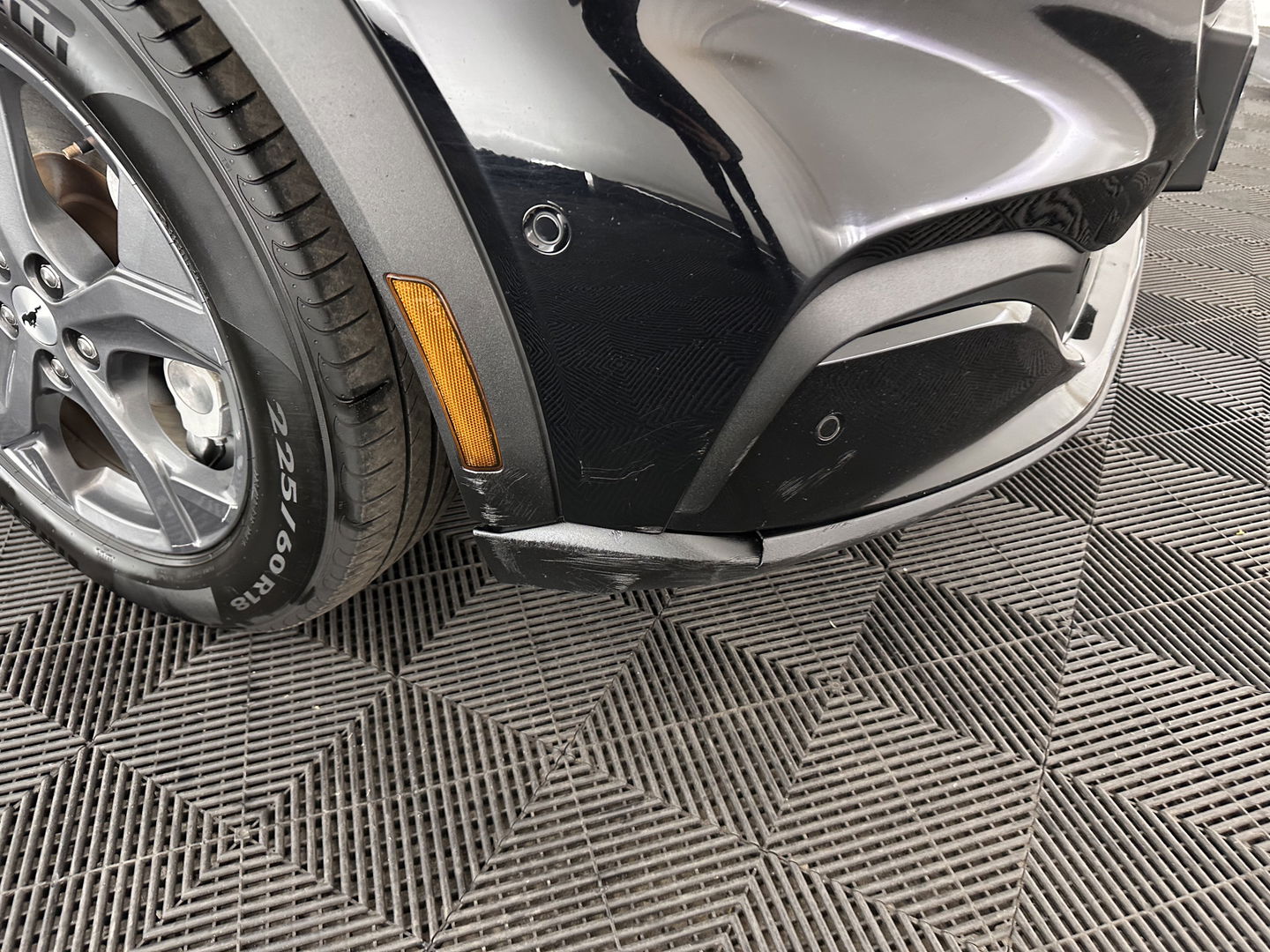 Ford Mustang Mach-E RWD 75 kWh [ 3-Fase ] {SOH-84%} (INCL.BTW) *LEATHER | FULL-LED | DAB | DIGI-COCKPIT | KEYLESS | NAVI-FULLMAP | CARPLAY | HEATED-COMFORTSEATS | TOPVIEW | ADAPTIVE-CRUISE | PRIVACY-GLASS | 18'' ALU*