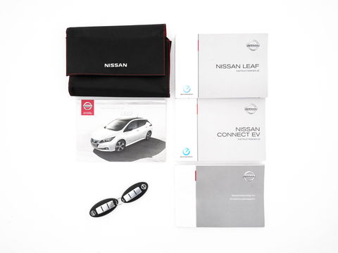 Nissan Leaf Tekna 40 kWh *LUXURY-LEATHER | FULL-LED | KEYLESS | NAVI-FULLMAP | BLIND-SPOT | BOSE-SOUND | DAB+ | HEATED-COMFORTSEATS | DIGI-COCKPIT | PRIVACY-GLASS | TOPVIEW-CAMERA | 17"ALU*