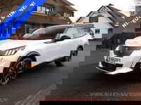 Peugeot e-2008 - EV GT Première 1 fase 50 kWh / 92% SOH / PANODAK / STOELVERWARMING / ACC / CARPLAY