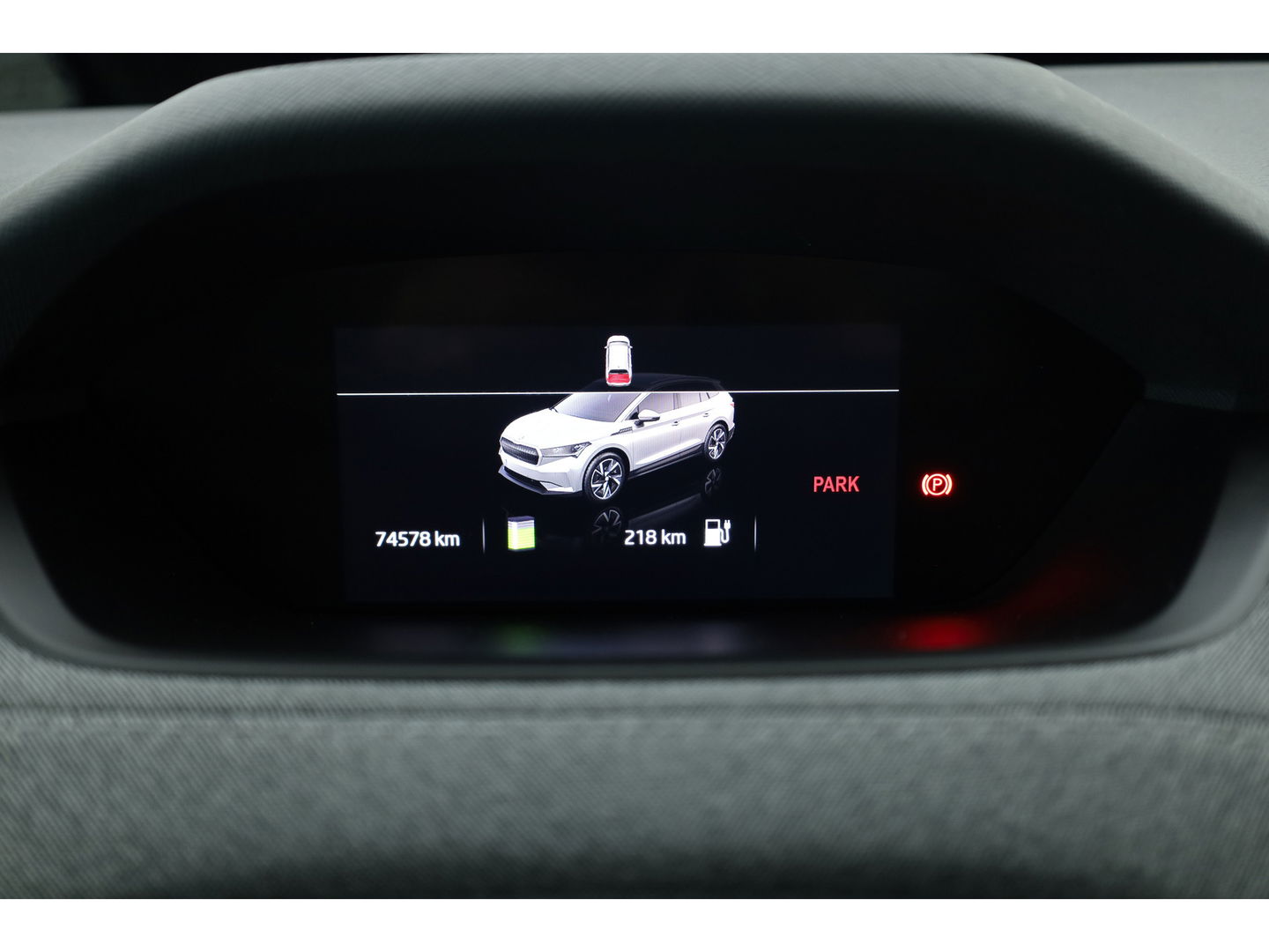 Škoda Enyaq iV 60 | SOH 94% | HUD | Elek. Trekhaak | Stoelverw. | Warmtepomp | Cruise Ctrl. |