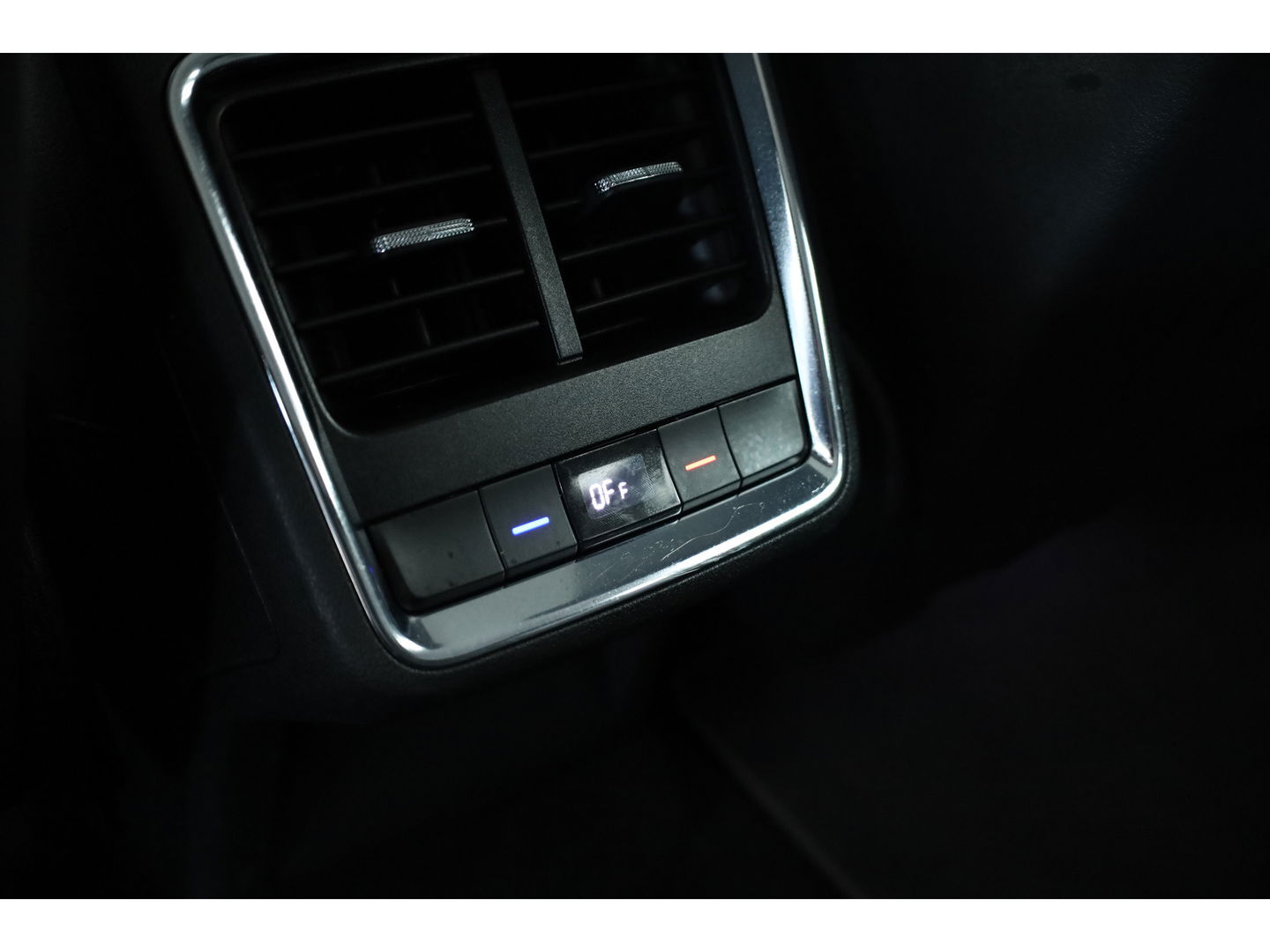 Škoda Enyaq iV 60 | SOH 94% | HUD | Elek. Trekhaak | Stoelverw. | Warmtepomp | Cruise Ctrl. |