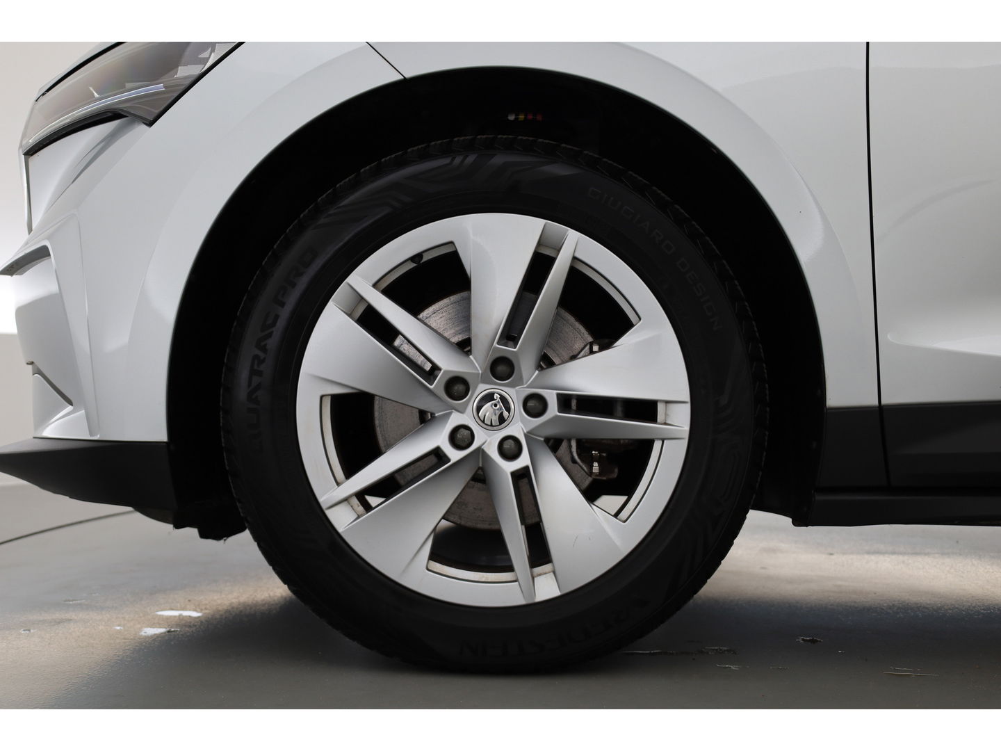 Škoda Enyaq iV 60 | SOH 94% | HUD | Elek. Trekhaak | Stoelverw. | Warmtepomp | Cruise Ctrl. |