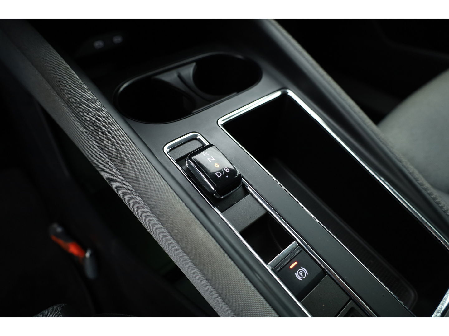 Škoda Enyaq iV 60 | SOH 94% | HUD | Elek. Trekhaak | Stoelverw. | Warmtepomp | Cruise Ctrl. |