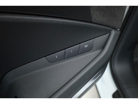 Audi e-tron e-tron 55 quattro advanced Pro Line Plus 95 kWh | SOH 91.3%  Pano | Luchtvering | HUD | Memory | Massage | 360cam | Keyless | Stoelvent. | Soft Close