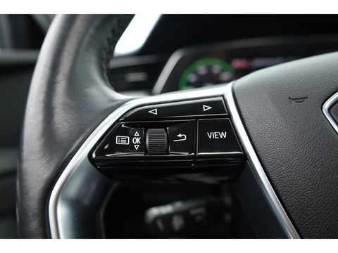 Audi e-tron e-tron 55 quattro advanced Pro Line Plus 95 kWh | SOH 91.3%  Pano | Luchtvering | HUD | Memory | Massage | 360cam | Keyless | Stoelvent. | Soft Close