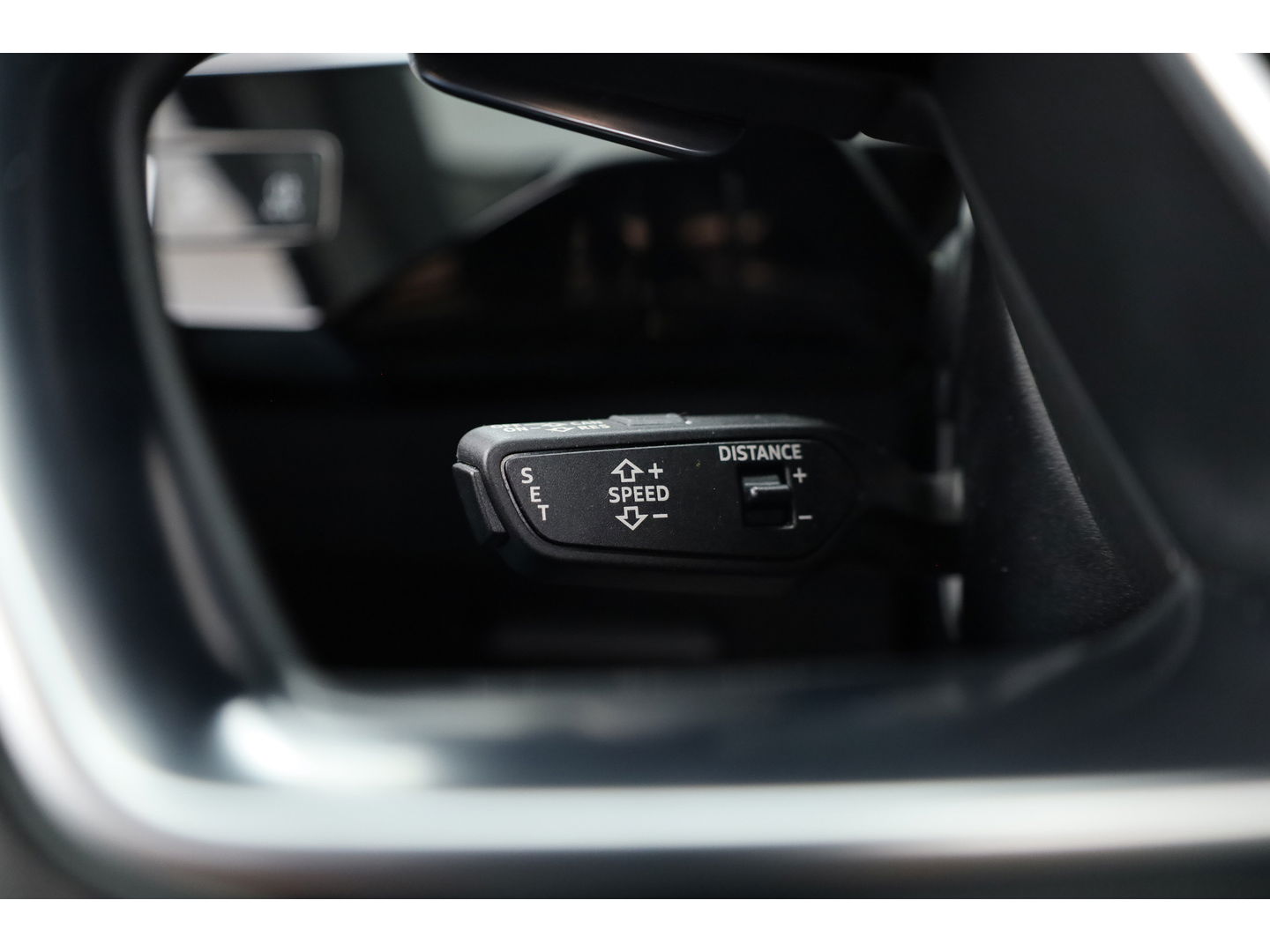 Audi e-tron e-tron 55 quattro advanced Pro Line Plus 95 kWh | SOH 91.3%  Pano | Luchtvering | HUD | Memory | Massage | 360cam | Keyless | Stoelvent. | Soft Close