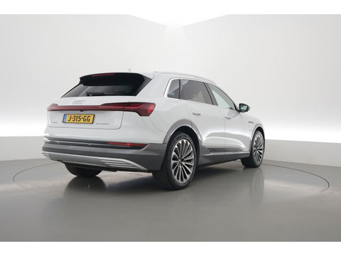 Audi e-tron e-tron 55 quattro advanced Pro Line Plus 95 kWh | SOH 91.3%  Pano | Luchtvering | HUD | Memory | Massage | 360cam | Keyless | Stoelvent. | Soft Close