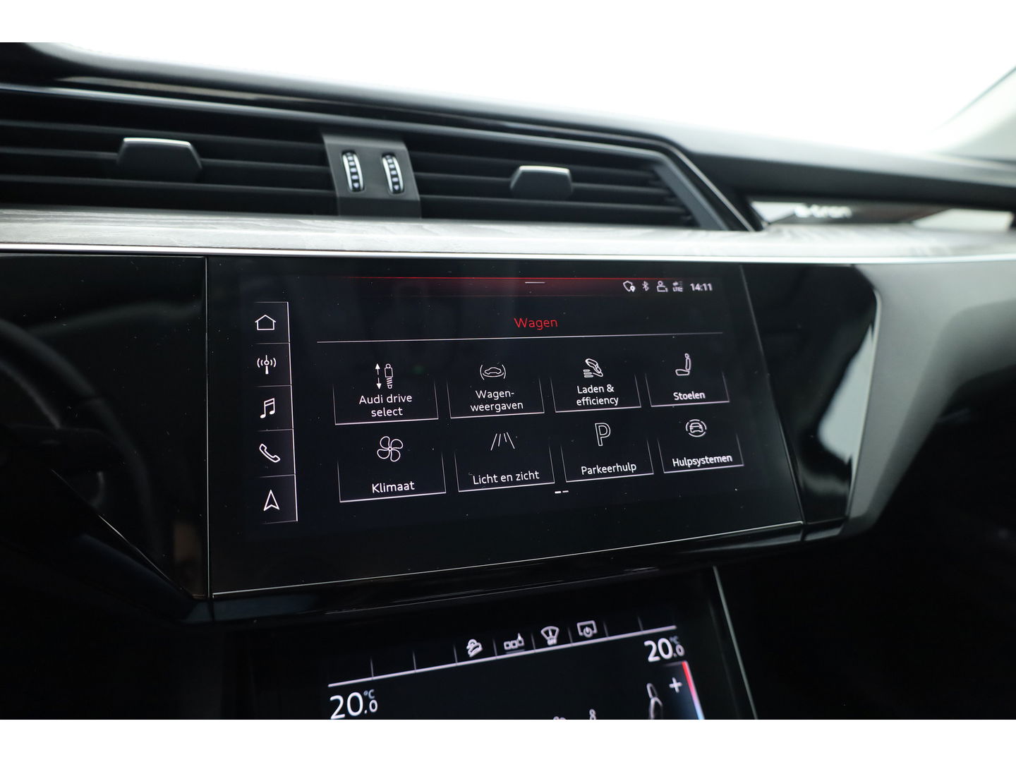 Audi e-tron e-tron 55 quattro advanced Pro Line Plus 95 kWh | SOH 91.3%  Pano | Luchtvering | HUD | Memory | Massage | 360cam | Keyless | Stoelvent. | Soft Close
