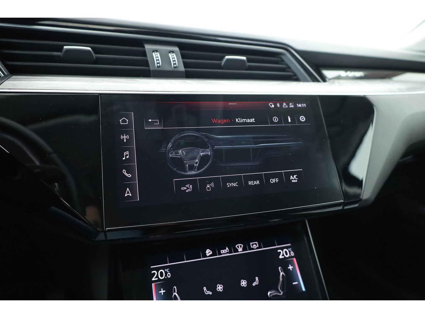 Audi e-tron e-tron 55 quattro advanced Pro Line Plus 95 kWh | SOH 91.3%  Pano | Luchtvering | HUD | Memory | Massage | 360cam | Keyless | Stoelvent. | Soft Close