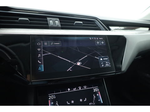 Audi e-tron e-tron 55 quattro advanced Pro Line Plus 95 kWh | SOH 91.3%  Pano | Luchtvering | HUD | Memory | Massage | 360cam | Keyless | Stoelvent. | Soft Close