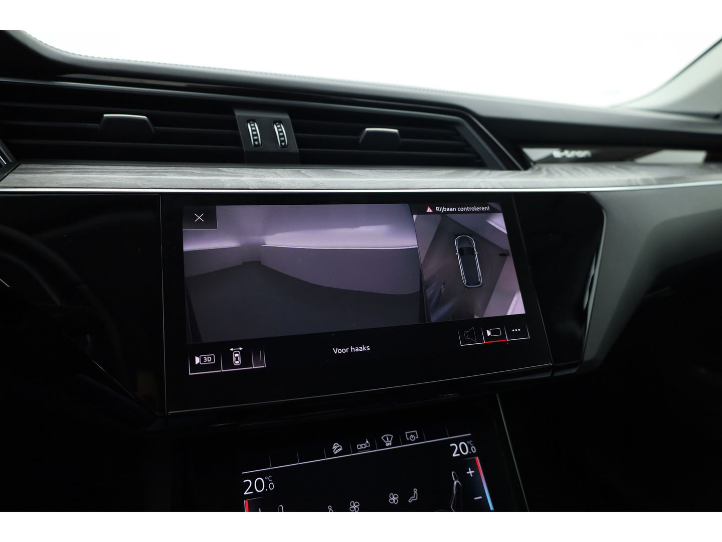 Audi e-tron e-tron 55 quattro advanced Pro Line Plus 95 kWh | SOH 91.3%  Pano | Luchtvering | HUD | Memory | Massage | 360cam | Keyless | Stoelvent. | Soft Close