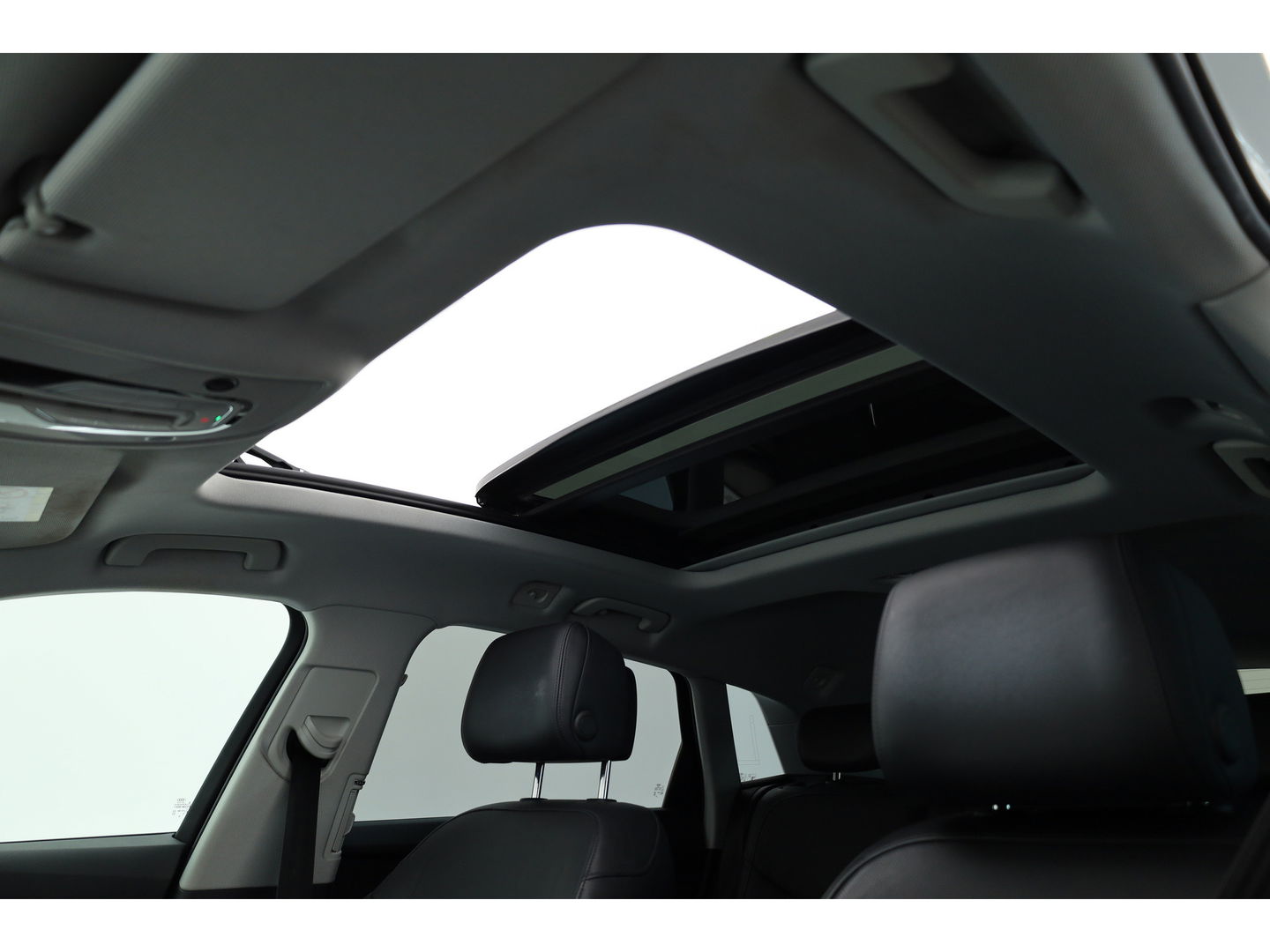 Audi e-tron e-tron 55 quattro advanced Pro Line Plus 95 kWh | SOH 91.3%  Pano | Luchtvering | HUD | Memory | Massage | 360cam | Keyless | Stoelvent. | Soft Close