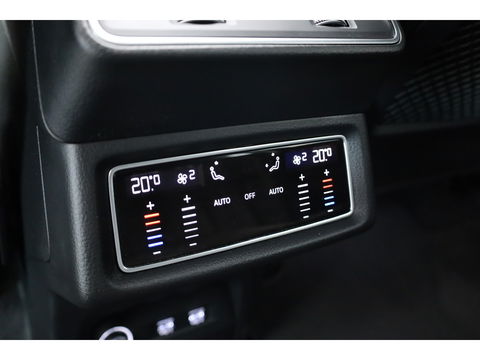 Audi e-tron e-tron 55 quattro advanced Pro Line Plus 95 kWh | SOH 91.3%  Pano | Luchtvering | HUD | Memory | Massage | 360cam | Keyless | Stoelvent. | Soft Close