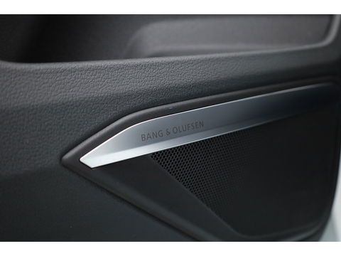 Audi e-tron e-tron 55 quattro advanced Pro Line Plus 95 kWh | SOH 91.3%  Pano | Luchtvering | HUD | Memory | Massage | 360cam | Keyless | Stoelvent. | Soft Close