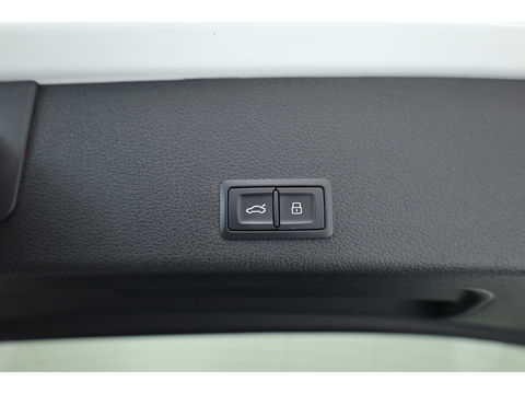Audi e-tron e-tron 55 quattro advanced Pro Line Plus 95 kWh | SOH 91.3%  Pano | Luchtvering | HUD | Memory | Massage | 360cam | Keyless | Stoelvent. | Soft Close