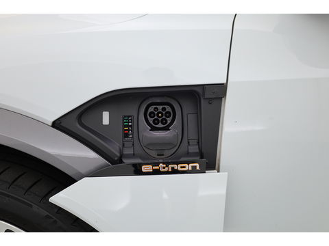 Audi e-tron e-tron 55 quattro advanced Pro Line Plus 95 kWh | SOH 91.3%  Pano | Luchtvering | HUD | Memory | Massage | 360cam | Keyless | Stoelvent. | Soft Close