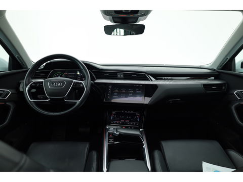 Audi e-tron e-tron 55 quattro advanced Pro Line Plus 95 kWh | SOH 91.3%  Pano | Luchtvering | HUD | Memory | Massage | 360cam | Keyless | Stoelvent. | Soft Close