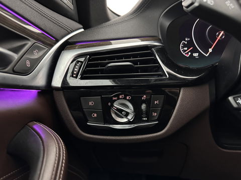 BMW 5 Serie 530e iPerformance High Executive (Plug-in) *PANO | LEATHER | FULL-LED | TOP-VIEW | HARMAN/KARDON | BLINDSPOT | MEMORY-PACK | HEATED-COMFORTSEATS | DIGI-COCKPIT | AMBIENT-LIGHT | NAVI-FULLMAP | 20''ALU*